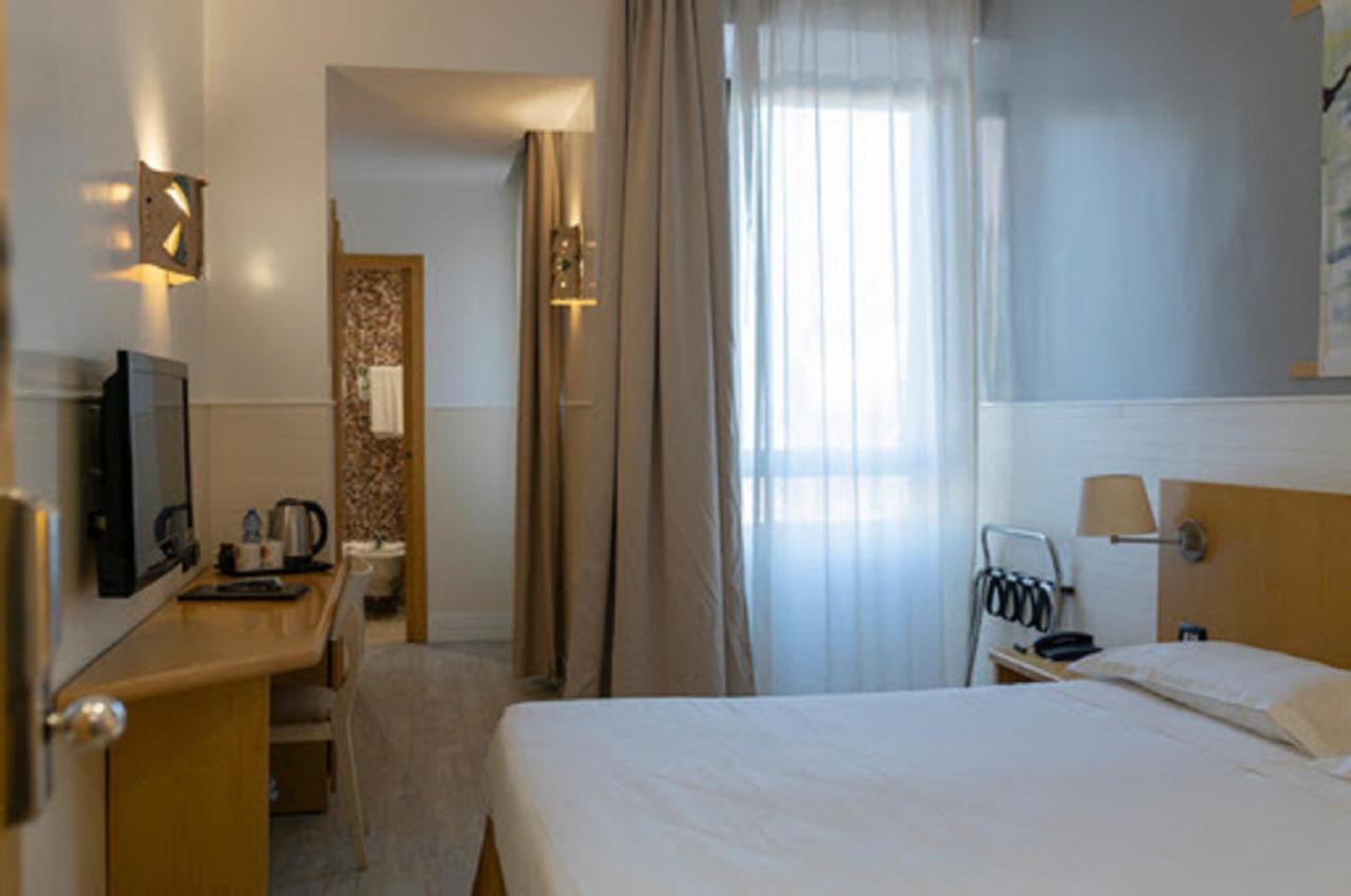 Aphrodite Hotel