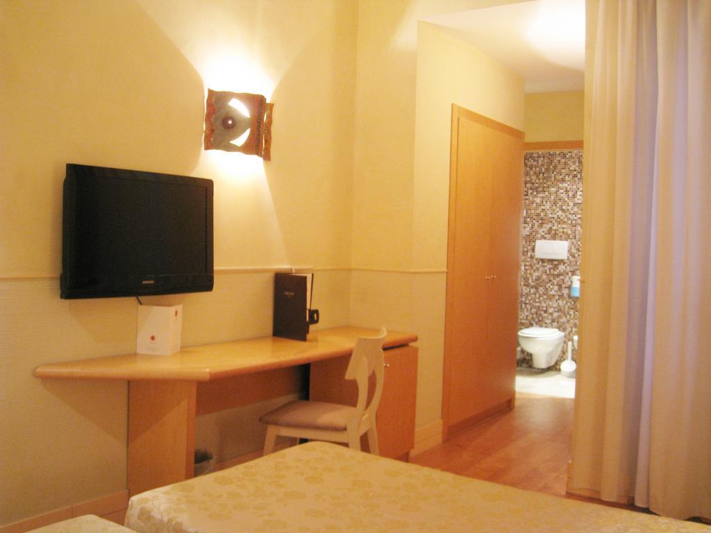 Aphrodite Hotel 4*